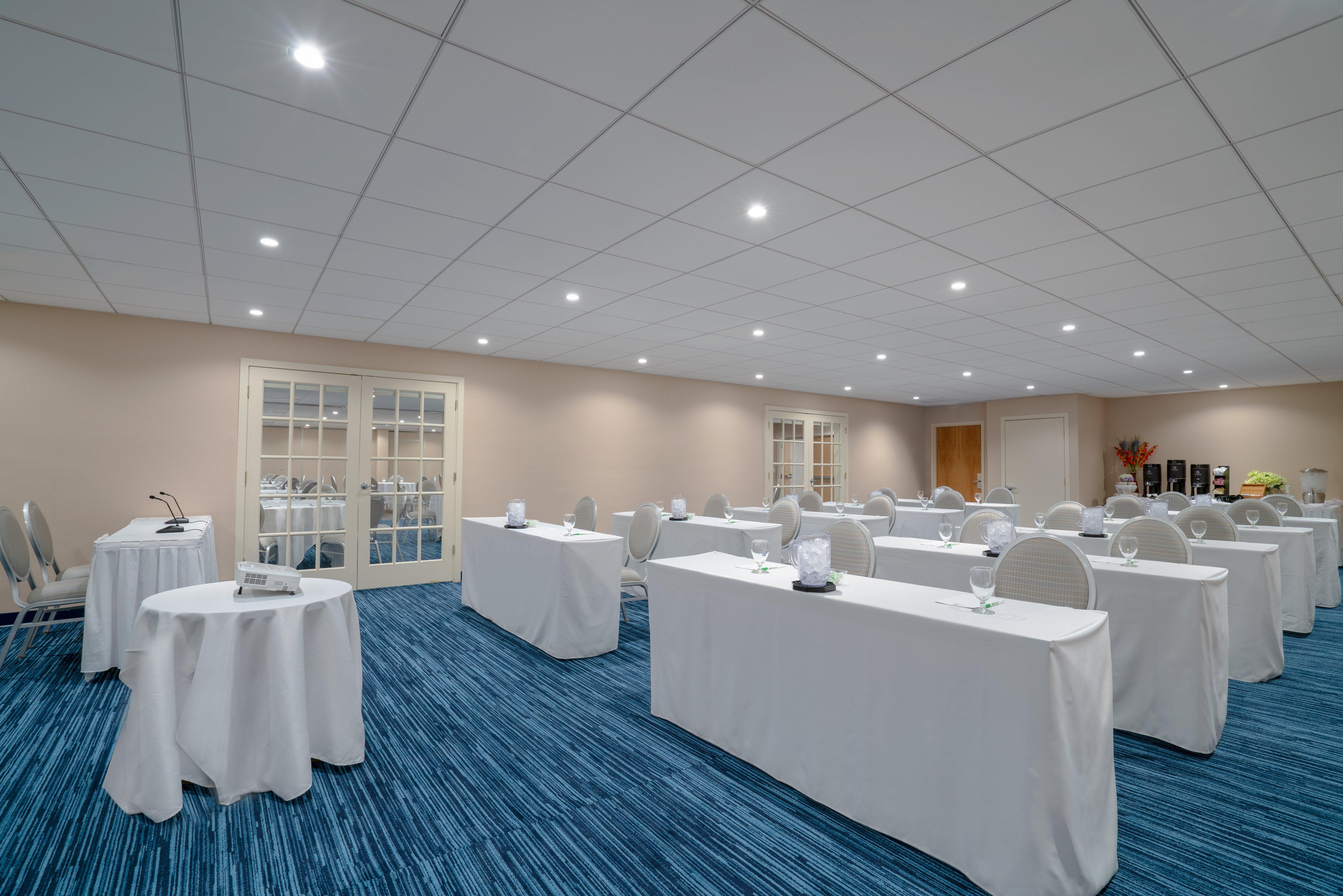 Holiday Inn Cape Cod - Hyannis By Ihg Exterior foto