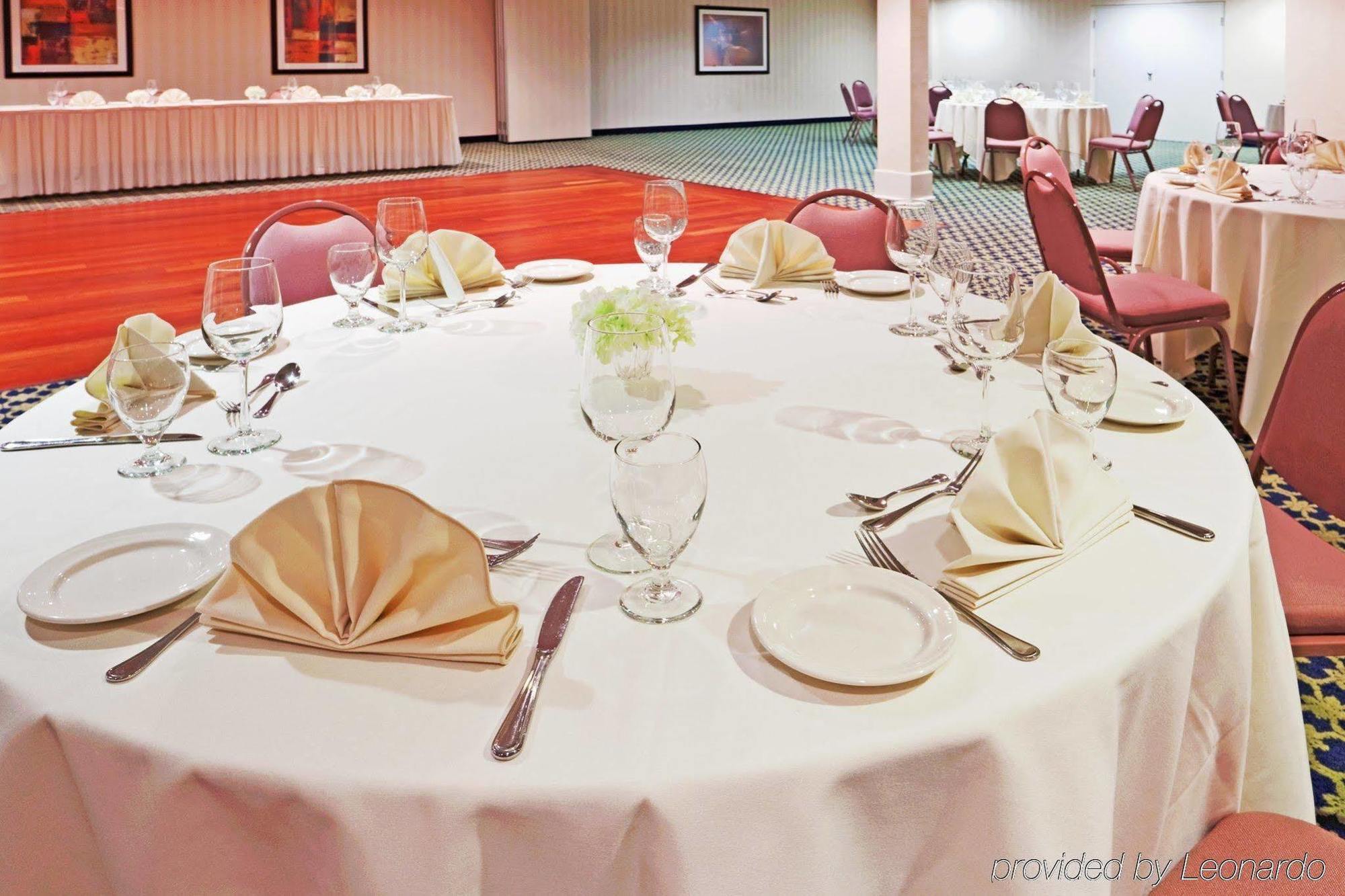 Holiday Inn Cape Cod - Hyannis By Ihg Restaurant foto