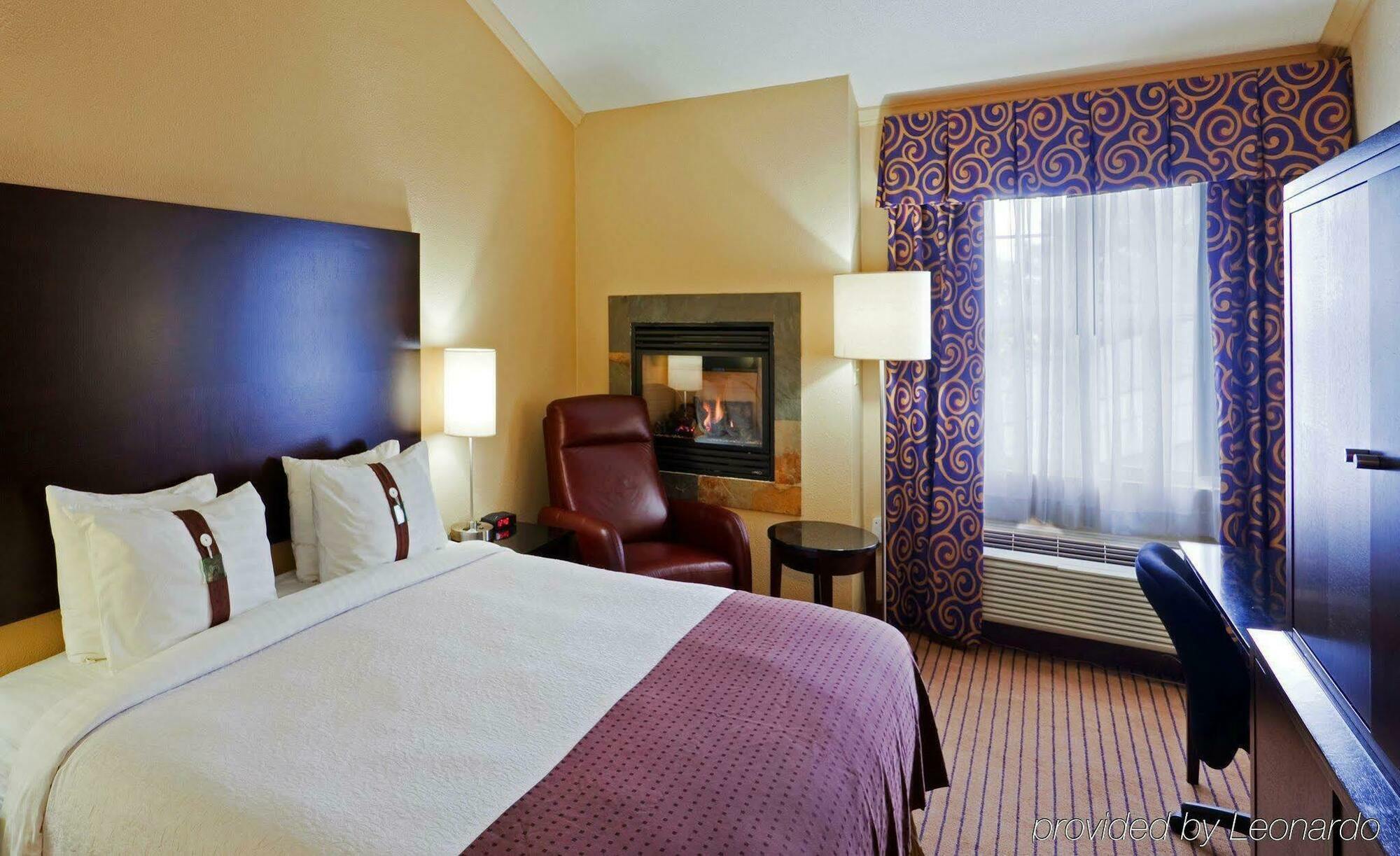 Holiday Inn Cape Cod - Hyannis By Ihg Exterior foto